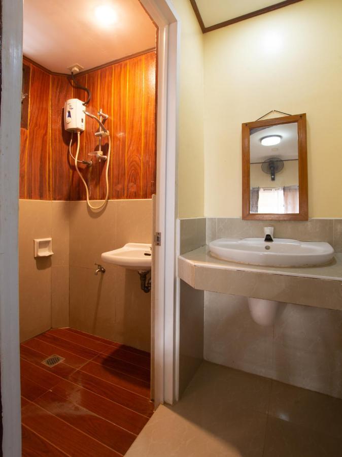 Telesfora Beach Cottage Эль-Нидо Экстерьер фото